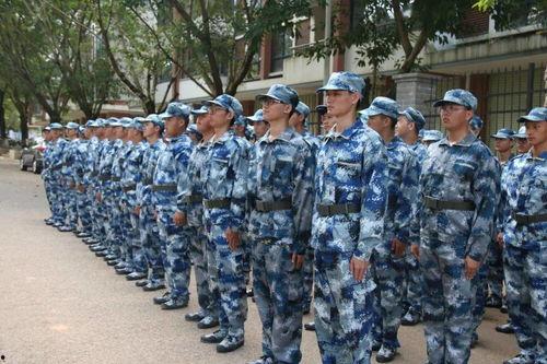 吃瓜 军训跳舞,舞蹈中的青春风采